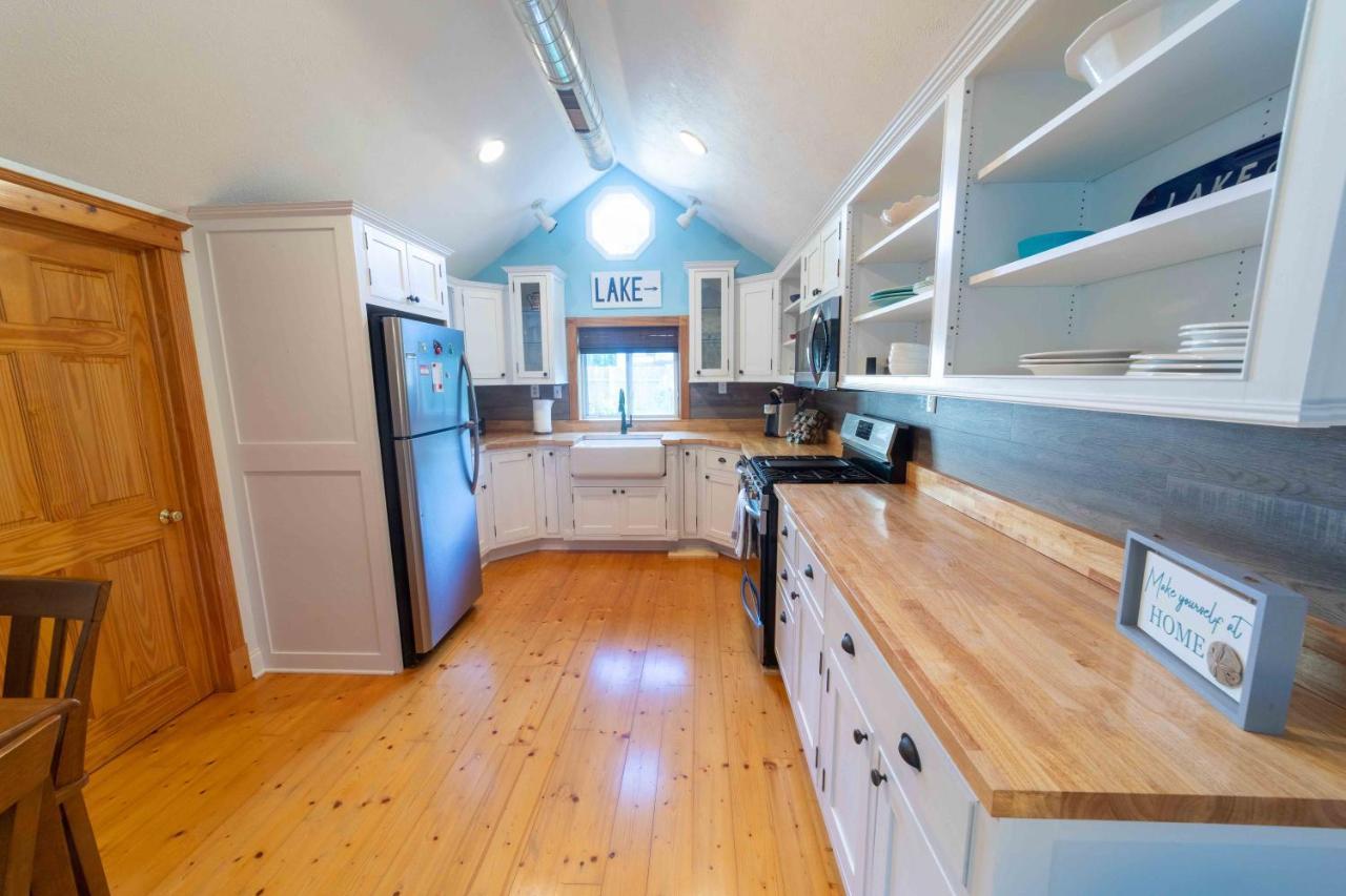 The Charming Glenn Cottage! Walk To Lake Michigan! Fennville 외부 사진