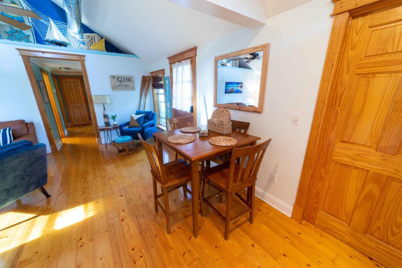 The Charming Glenn Cottage! Walk To Lake Michigan! Fennville 외부 사진