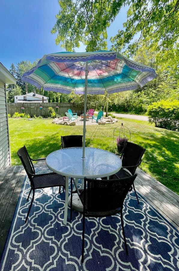 The Charming Glenn Cottage! Walk To Lake Michigan! Fennville 외부 사진